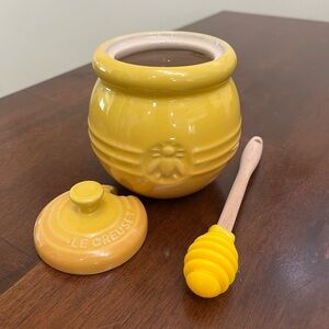 Le Creuset Honey Pot with Silicone Dipper